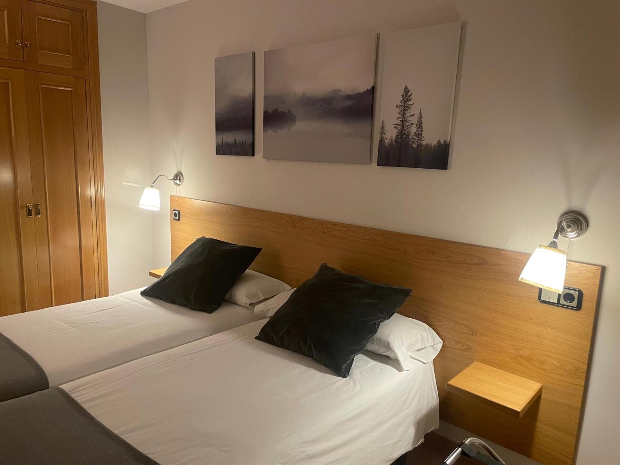 Aparthotel El Serch Andorra la Vella Exteriér fotografie
