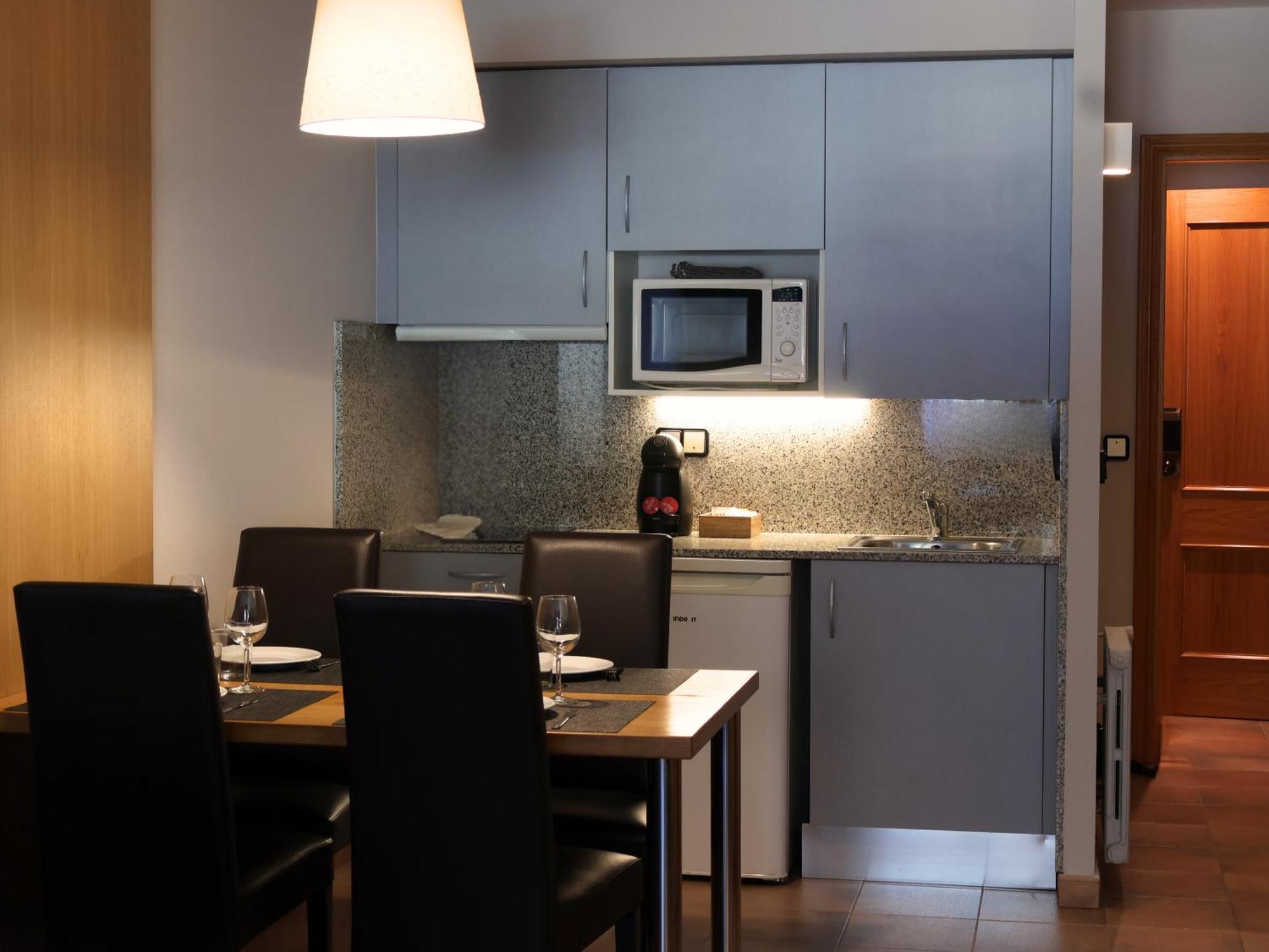 Aparthotel El Serch Andorra la Vella Exteriér fotografie
